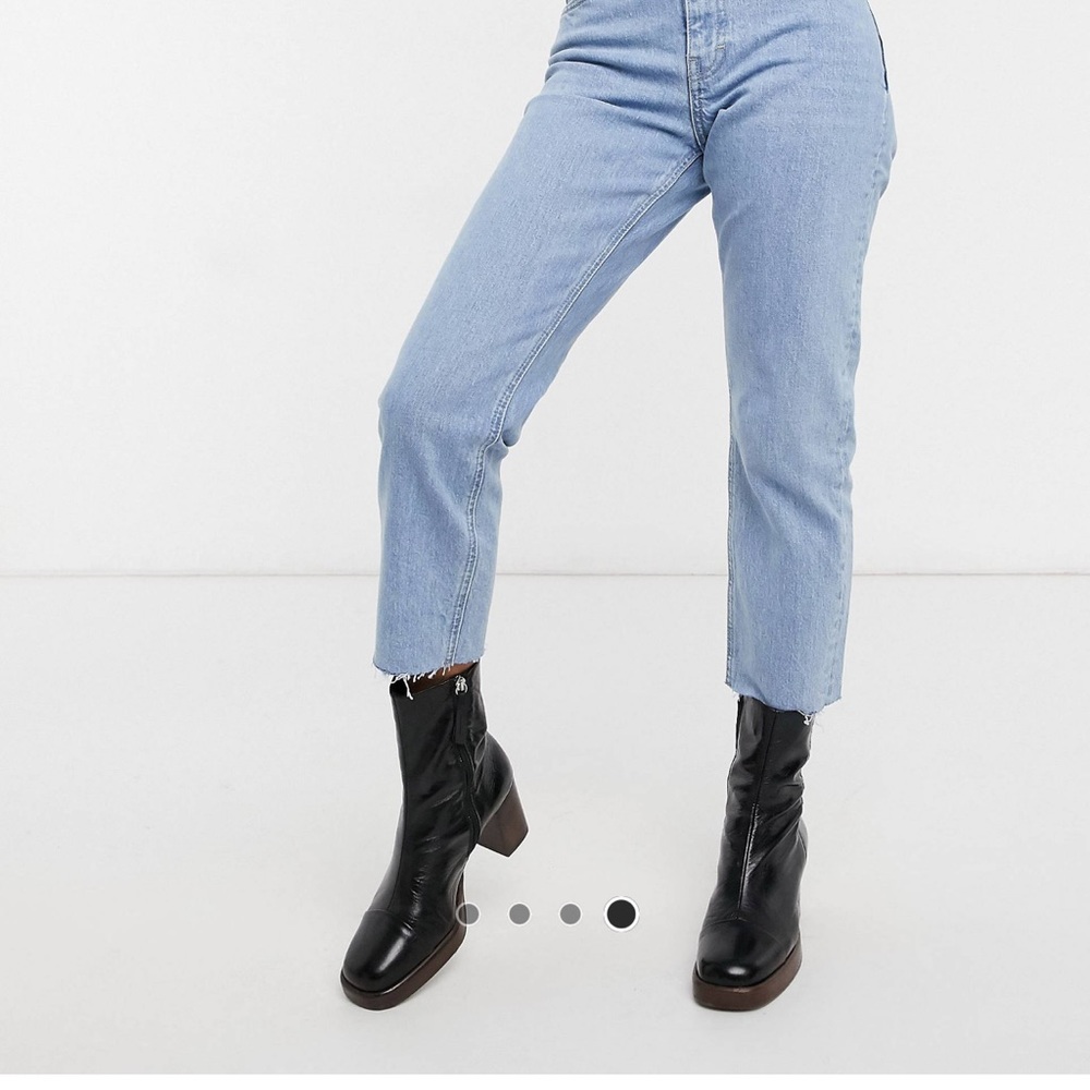 Top shop Straight Leg High Rise Cropped Jeans